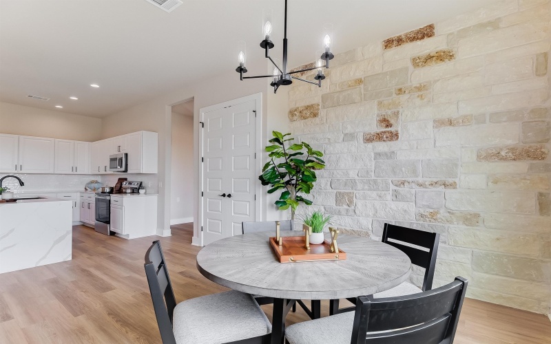 111 S Draper Lane, Bertram, TX 78605, 4 Habitaciones Habitaciones , ,2 BañosBaños,Residential,En Venta,111 S Draper Lane,0,177027