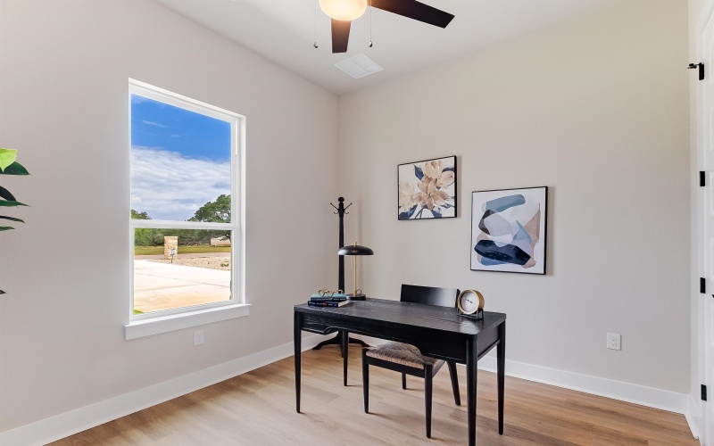 111 S Draper Lane, Bertram, TX 78605, 4 Habitaciones Habitaciones , ,2 BañosBaños,Residential,En Venta,111 S Draper Lane,0,177027