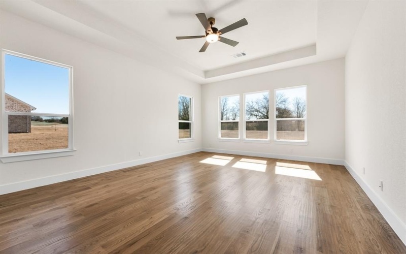 1030 Julian Drive, Van Alstyne, TX 75495, 4 Bedrooms Bedrooms, ,3 BathroomsBathrooms,Residential,For Sale,1030 Julian Drive,20699308