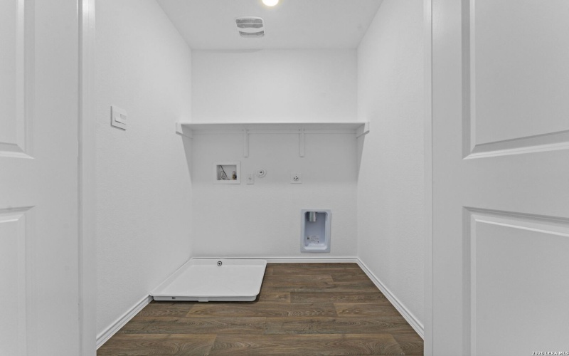 15515 Mint Patch Meadow, Von Ormy, TX 78073, 5 Habitaciones Habitaciones , ,2 BañosBaños,Residential,En Venta,15515 Mint Patch Meadow,0,1949461