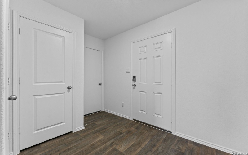 15515 Mint Patch Meadow, Von Ormy, TX 78073, 5 Habitaciones Habitaciones , ,2 BañosBaños,Residential,En Venta,15515 Mint Patch Meadow,0,1949461