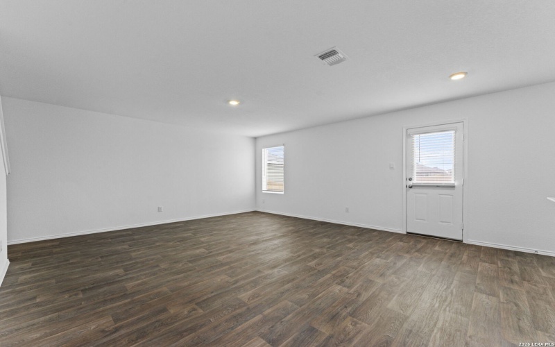 15515 Mint Patch Meadow, Von Ormy, TX 78073, 5 Habitaciones Habitaciones , ,2 BañosBaños,Residential,En Venta,15515 Mint Patch Meadow,0,1949461