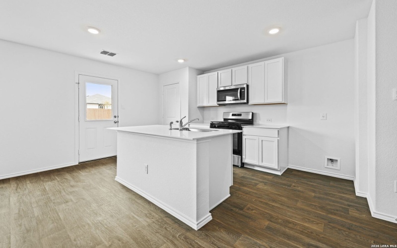 12535 Ivory Pkwy, Converse, TX 78109, 3 Bedrooms Bedrooms, ,3 BathroomsBathrooms,Residential,For Sale,12535 Ivory Pkwy,0,1949477