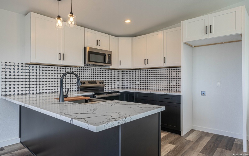 2617 Summit, New Braunfels, TX 78132, 1 Bedroom Bedrooms, ,1 BathroomBathrooms,Residential,For Sale,2617 Summit,0,1946923