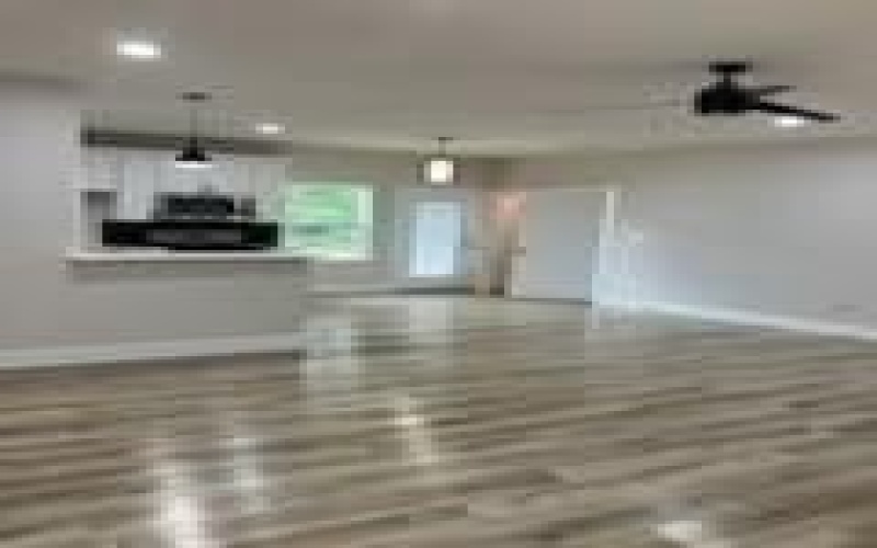 6063 Plum Dale Road, Dallas, TX 75241, 3 Habitaciones Habitaciones , ,2 BañosBaños,Residential,En Venta,6063 Plum Dale Road,20699397