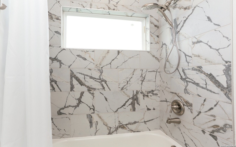 205 Toledo, San Antonio, TX 78203, 2 Habitaciones Habitaciones , ,2 BañosBaños,Residential,En Venta,205 Toledo,0,1948271