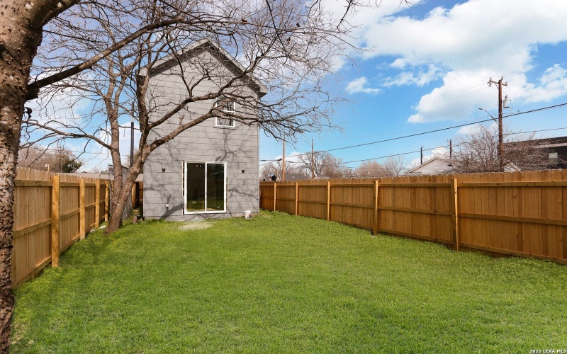 205 Toledo, San Antonio, TX 78203, 2 Habitaciones Habitaciones , ,2 BañosBaños,Residential,En Venta,205 Toledo,0,1948271