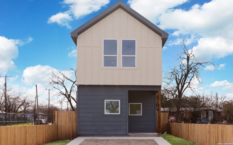 205 Toledo, San Antonio, TX 78203, 2 Habitaciones Habitaciones , ,2 BañosBaños,Residential,En Venta,205 Toledo,0,1948271