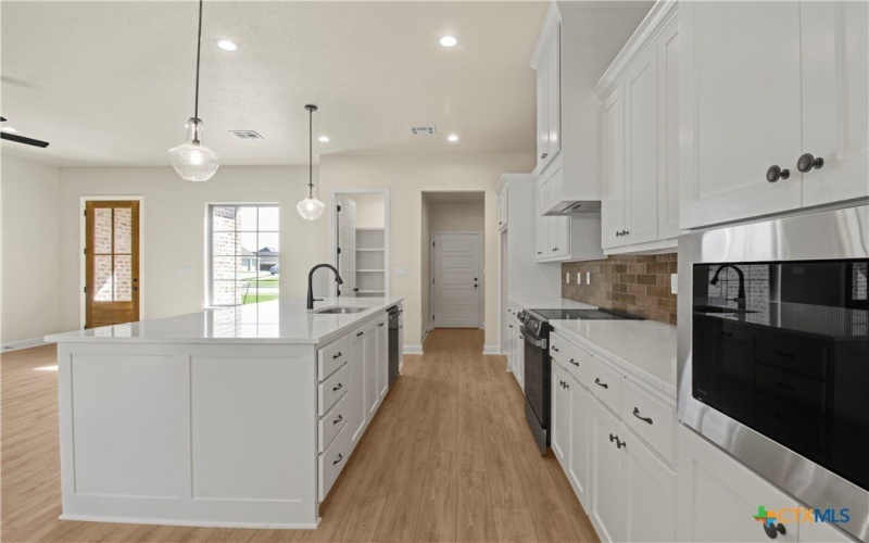 1212 Madyson Lane, Salado, TX 76571, 4 Bedrooms Bedrooms, ,2 BathroomsBathrooms,Residential,For Sale,1212 Madyson Lane,0,606392