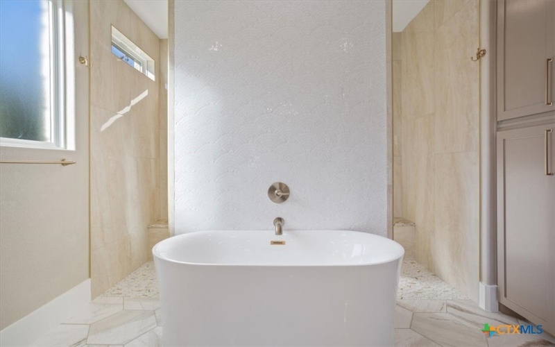 109 Cumberland Drive, Belton, TX 76513, 4 Bedrooms Bedrooms, ,5 BathroomsBathrooms,Residential,For Sale,109 Cumberland Drive,0,607484