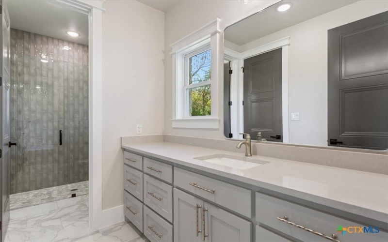 109 Cumberland Drive, Belton, TX 76513, 4 Bedrooms Bedrooms, ,5 BathroomsBathrooms,Residential,For Sale,109 Cumberland Drive,0,607484