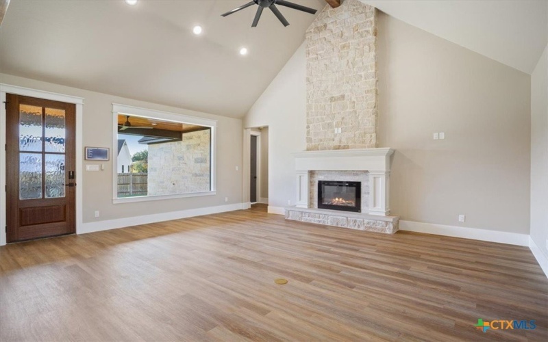 109 Cumberland Drive, Belton, TX 76513, 4 Bedrooms Bedrooms, ,5 BathroomsBathrooms,Residential,For Sale,109 Cumberland Drive,0,607484