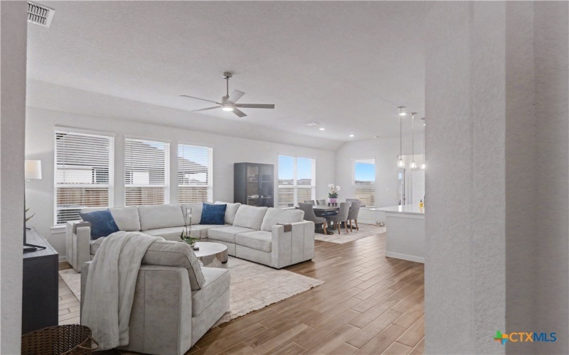 708 Willowbrook, New Braunfels, TX 78130, 3 Bedrooms Bedrooms, ,2 BathroomsBathrooms,Residential,For Sale,708 Willowbrook,0,607604