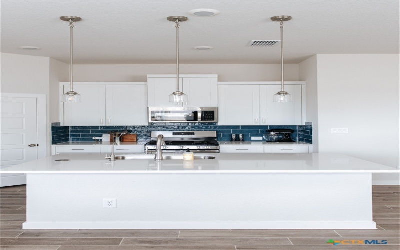 708 Willowbrook, New Braunfels, TX 78130, 3 Bedrooms Bedrooms, ,2 BathroomsBathrooms,Residential,For Sale,708 Willowbrook,0,607604