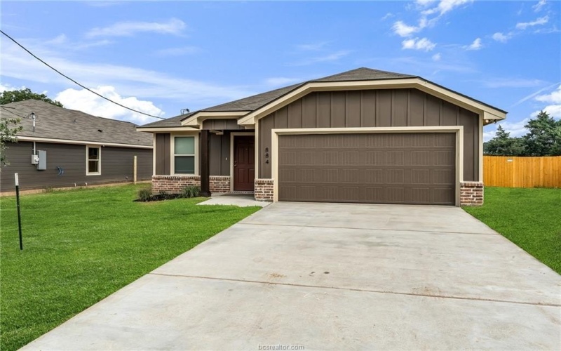 1641 Lucky Street, Bryan, TX 77803, 3 Bedrooms Bedrooms, ,2 BathroomsBathrooms,Residential,For Sale,1641 Lucky Street,0,26003180