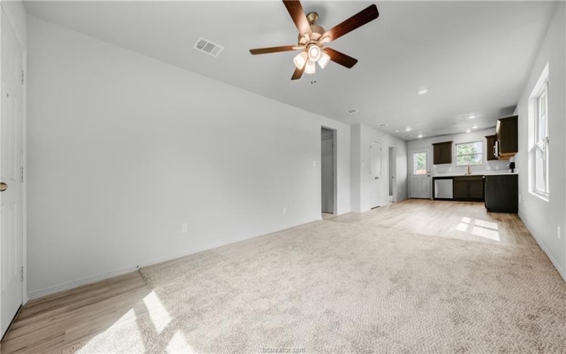 1643 Lucky Street, Bryan, TX 77803, 3 Bedrooms Bedrooms, ,2 BathroomsBathrooms,Residential,For Sale,1643 Lucky Street,0,26003192