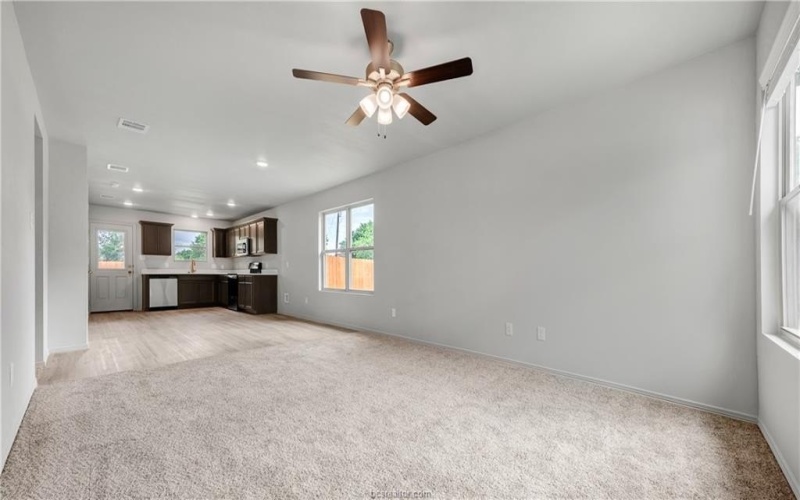 1643 Lucky Street, Bryan, TX 77803, 3 Bedrooms Bedrooms, ,2 BathroomsBathrooms,Residential,For Sale,1643 Lucky Street,0,26003192