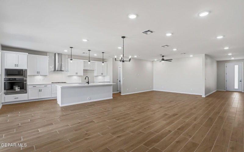 13741 Centro Vista Avenue, Horizon City, TX 79928, 3 Bedrooms Bedrooms, ,2 BathroomsBathrooms,Residential,For Sale,13741 Centro Vista Avenue,0,940427