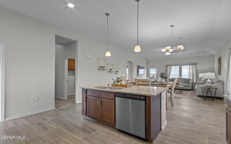 14036 Alice Hughes Avenue, El Paso, TX 79928, 4 Habitaciones Habitaciones , ,3 BañosBaños,Residential,En Venta,14036 Alice Hughes Avenue,0,940445