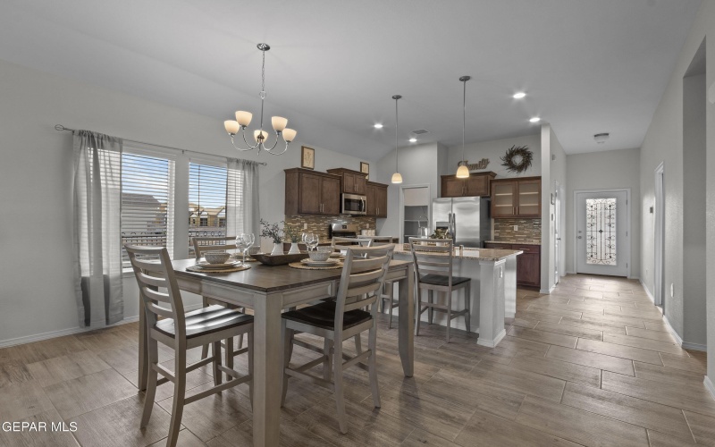 14036 Alice Hughes Avenue, El Paso, TX 79928, 4 Habitaciones Habitaciones , ,3 BañosBaños,Residential,En Venta,14036 Alice Hughes Avenue,0,940445