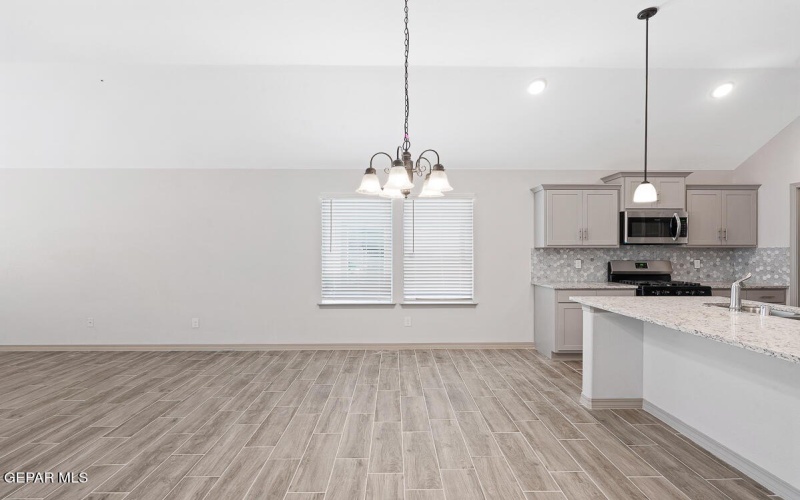 14037 Paseo Alegre Avenue, El Paso, TX 79928, 4 Bedrooms Bedrooms, ,3 BathroomsBathrooms,Residential,For Sale,14037 Paseo Alegre Avenue,0,940452