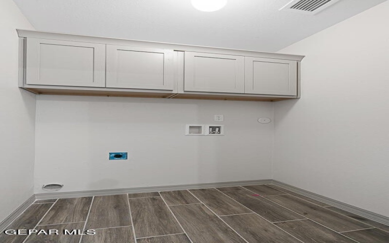 14052 Alice Hughes Avenue, El Paso, TX 79928, 4 Bedrooms Bedrooms, ,3 BathroomsBathrooms,Residential,For Sale,14052 Alice Hughes Avenue,0,940454