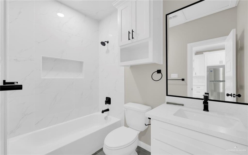 905 Crestview Street unit: 2, Weslaco, TX 78599, 2 Bedrooms Bedrooms, ,2 BathroomsBathrooms,Residential,For Sale,905 Crestview Street unit: 2,0,494565