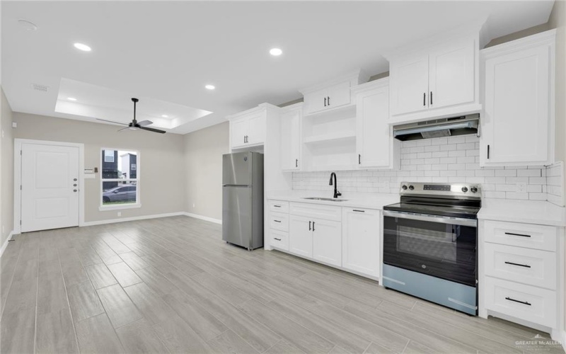 905 Crestview Street unit: 2, Weslaco, TX 78599, 2 Bedrooms Bedrooms, ,2 BathroomsBathrooms,Residential,For Sale,905 Crestview Street unit: 2,0,494565