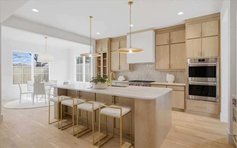 6804 Santa Maria Lane, Dallas, TX 75214, 5 Bedrooms Bedrooms, ,6 BathroomsBathrooms,Residential,For Sale,6804 Santa Maria Lane,0,21187064