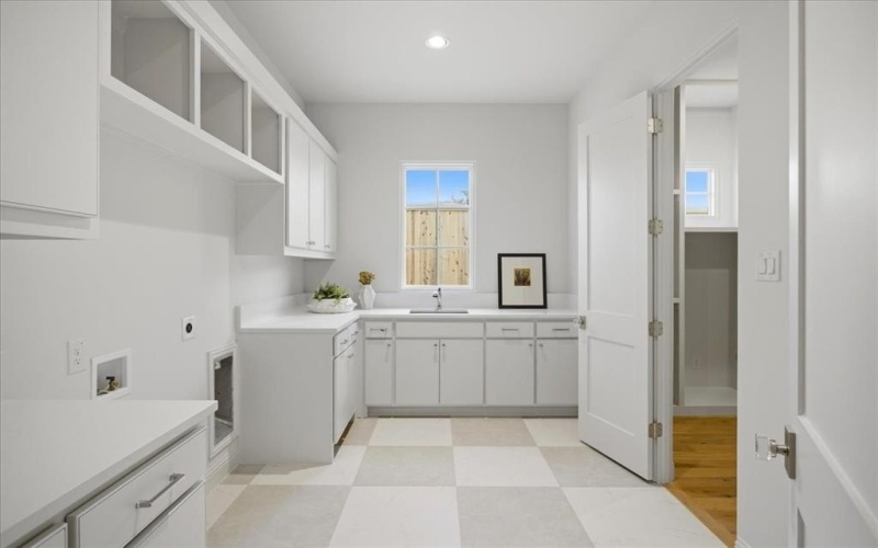 6804 Santa Maria Lane, Dallas, TX 75214, 5 Bedrooms Bedrooms, ,6 BathroomsBathrooms,Residential,For Sale,6804 Santa Maria Lane,0,21187064