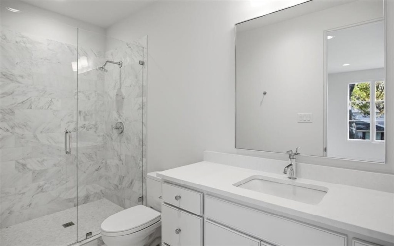 6804 Santa Maria Lane, Dallas, TX 75214, 5 Bedrooms Bedrooms, ,6 BathroomsBathrooms,Residential,For Sale,6804 Santa Maria Lane,0,21187064