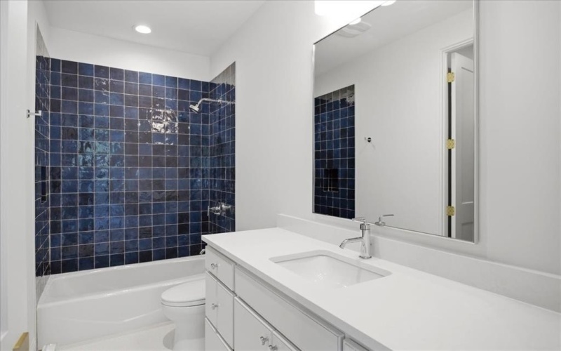 6804 Santa Maria Lane, Dallas, TX 75214, 5 Bedrooms Bedrooms, ,6 BathroomsBathrooms,Residential,For Sale,6804 Santa Maria Lane,0,21187064