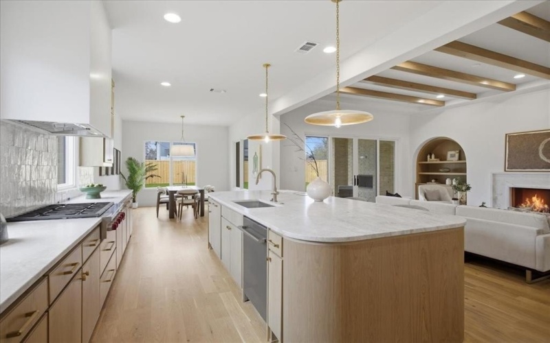 5043 Linnet Lane, Dallas, TX 75209, 4 Bedrooms Bedrooms, ,5 BathroomsBathrooms,Residential,For Sale,5043 Linnet Lane,0,21187084