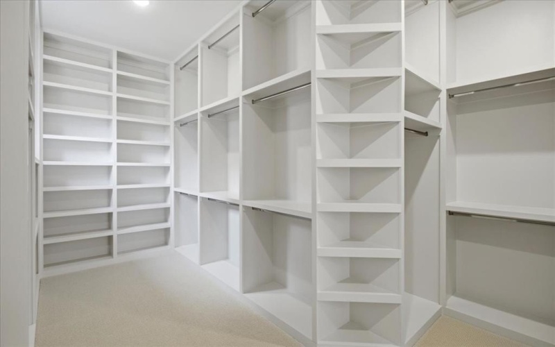 5043 Linnet Lane, Dallas, TX 75209, 4 Bedrooms Bedrooms, ,5 BathroomsBathrooms,Residential,For Sale,5043 Linnet Lane,0,21187084