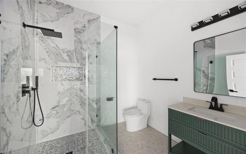 302 E Glenwood, Mabank, TX 79903, 3 Bedrooms Bedrooms, ,2 BathroomsBathrooms,Residential,For Sale,302 E Glenwood,0,21202317