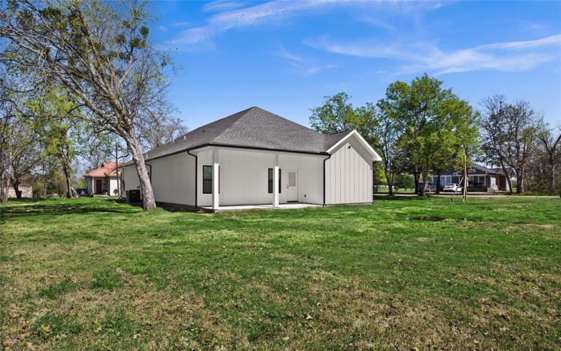302 E Glenwood, Mabank, TX 79903, 3 Bedrooms Bedrooms, ,2 BathroomsBathrooms,Residential,For Sale,302 E Glenwood,0,21202317