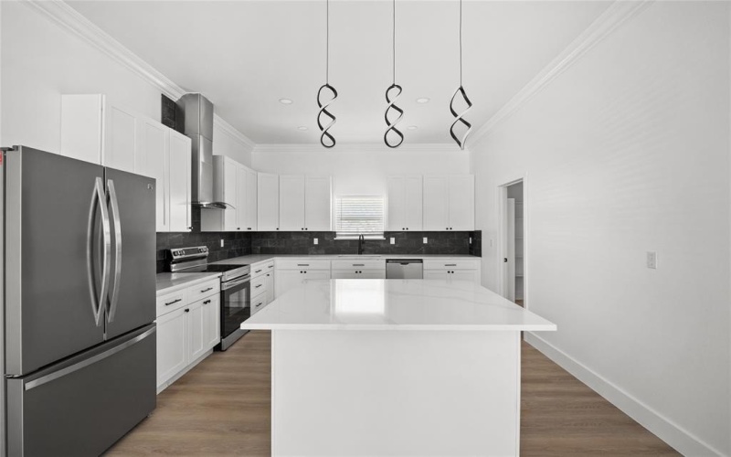 302 E Glenwood, Mabank, TX 79903, 3 Bedrooms Bedrooms, ,2 BathroomsBathrooms,Residential,For Sale,302 E Glenwood,0,21202317