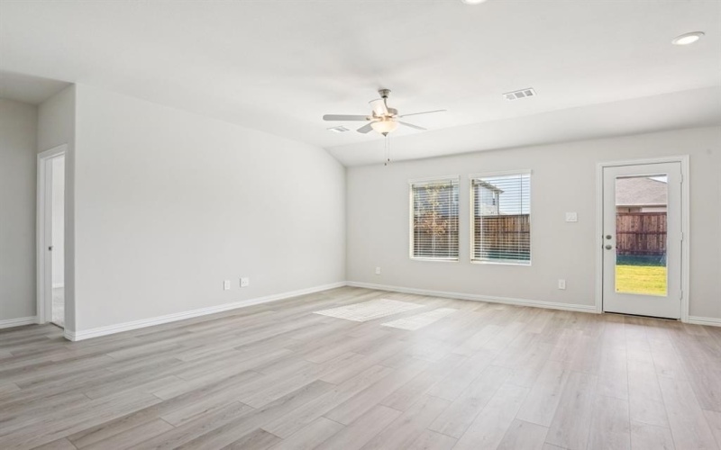 4031 Granbury Drive, Farmersville, TX 75442, 4 Habitaciones Habitaciones , ,3 BañosBaños,Residential,En Venta,4031 Granbury Drive,0,21207366