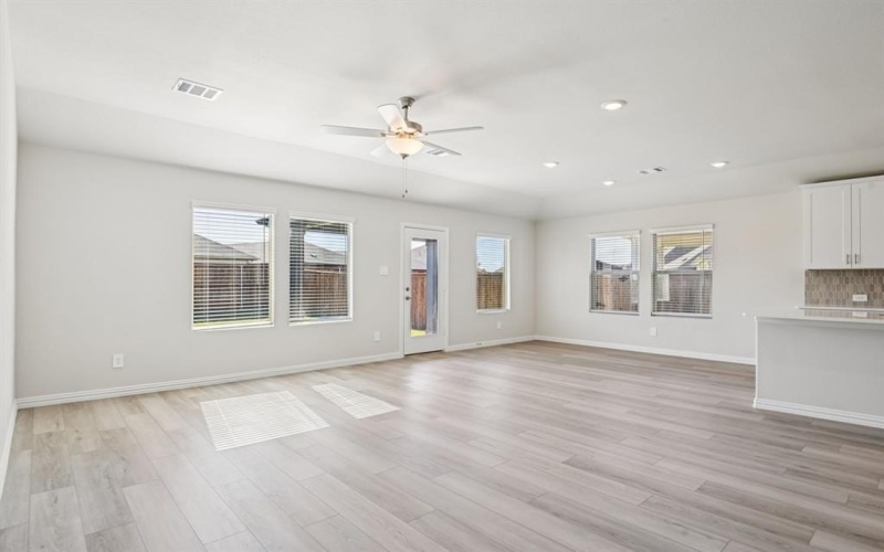 4031 Granbury Drive, Farmersville, TX 75442, 4 Habitaciones Habitaciones , ,3 BañosBaños,Residential,En Venta,4031 Granbury Drive,0,21207366