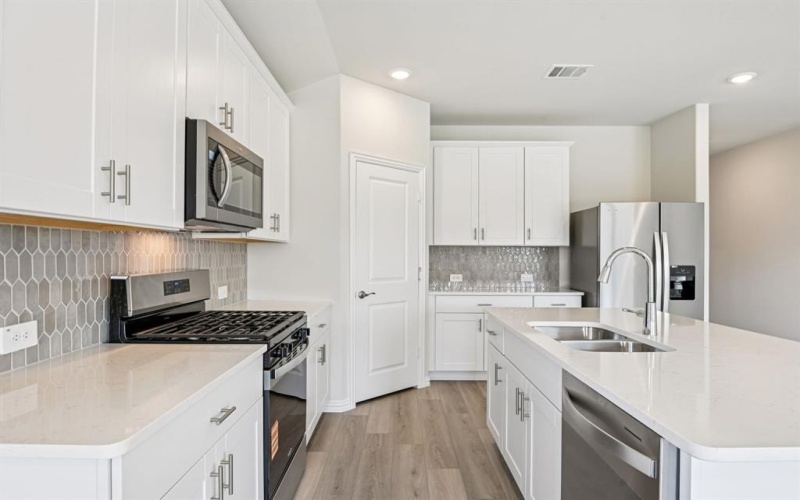 4031 Granbury Drive, Farmersville, TX 75442, 4 Habitaciones Habitaciones , ,3 BañosBaños,Residential,En Venta,4031 Granbury Drive,0,21207366