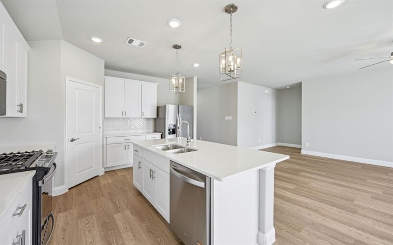 4027 Granbury Drive, Farmersville, TX 75442, 4 Habitaciones Habitaciones , ,3 BañosBaños,Residential,En Venta,4027 Granbury Drive,0,21207367