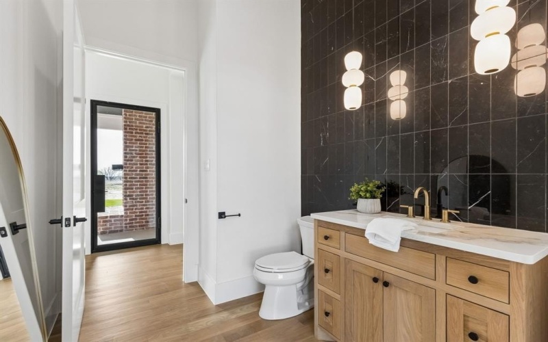 2016 Verona Drive, Weatherford, TX 76087, 4 Bedrooms Bedrooms, ,3 BathroomsBathrooms,Residential,For Sale,2016 Verona Drive,0,21209354