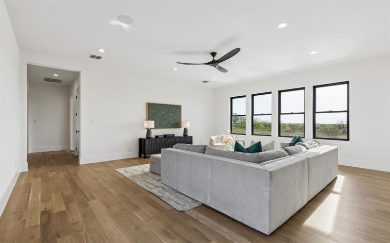 2016 Verona Drive, Weatherford, TX 76087, 4 Bedrooms Bedrooms, ,3 BathroomsBathrooms,Residential,For Sale,2016 Verona Drive,0,21209354