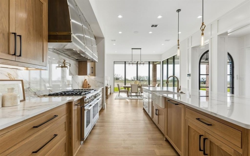 2016 Verona Drive, Weatherford, TX 76087, 4 Bedrooms Bedrooms, ,3 BathroomsBathrooms,Residential,For Sale,2016 Verona Drive,0,21209354