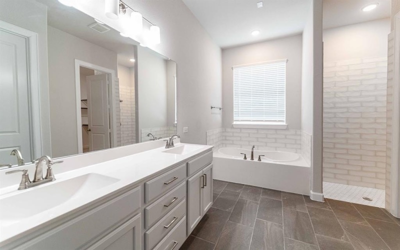 1902 Sicilia Court, McLendon Chisholm, TX 75032, 4 Bedrooms Bedrooms, ,5 BathroomsBathrooms,Residential,For Sale,1902 Sicilia Court,0,21209476