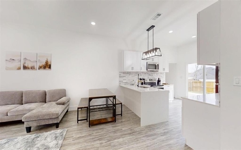 828 Indian Drive, Granbury, TX 76048, 3 Bedrooms Bedrooms, ,2 BathroomsBathrooms,Residential,For Sale,828 Indian Drive,0,21209583