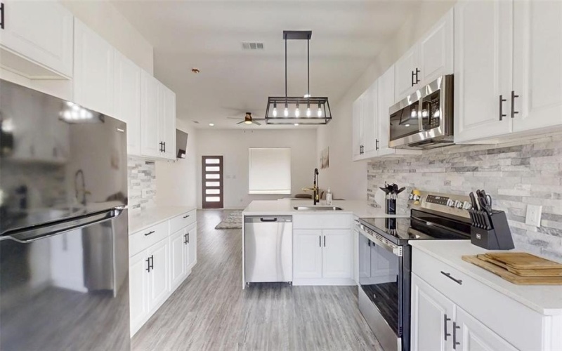 828 Indian Drive, Granbury, TX 76048, 3 Bedrooms Bedrooms, ,2 BathroomsBathrooms,Residential,For Sale,828 Indian Drive,0,21209583