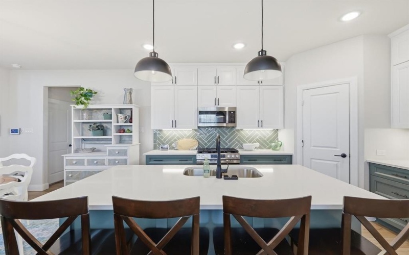 1018 Abigail Way, Midlothian, TX 76065, 3 Bedrooms Bedrooms, ,2 BathroomsBathrooms,Residential,For Sale,1018 Abigail Way,0,21209827