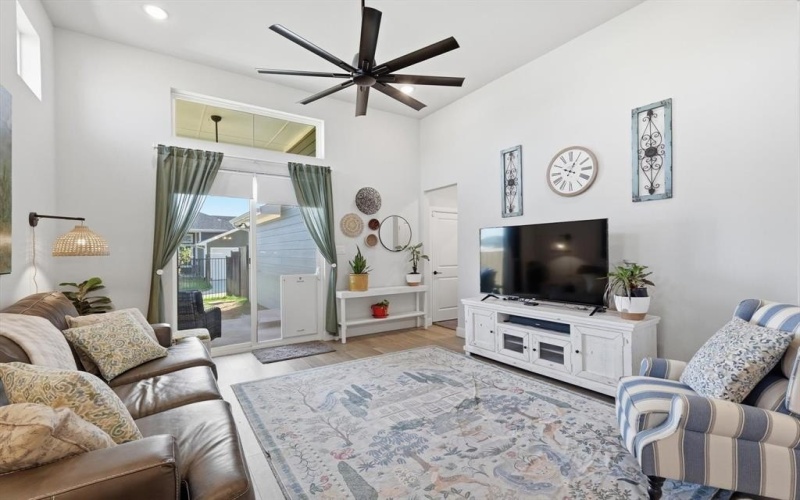 1018 Abigail Way, Midlothian, TX 76065, 3 Bedrooms Bedrooms, ,2 BathroomsBathrooms,Residential,For Sale,1018 Abigail Way,0,21209827