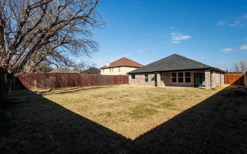 1625 Avenue D, Grand Prairie, TX 75051, 4 Bedrooms Bedrooms, ,2 BathroomsBathrooms,Residential,For Sale,1625 Avenue D,0,21210732